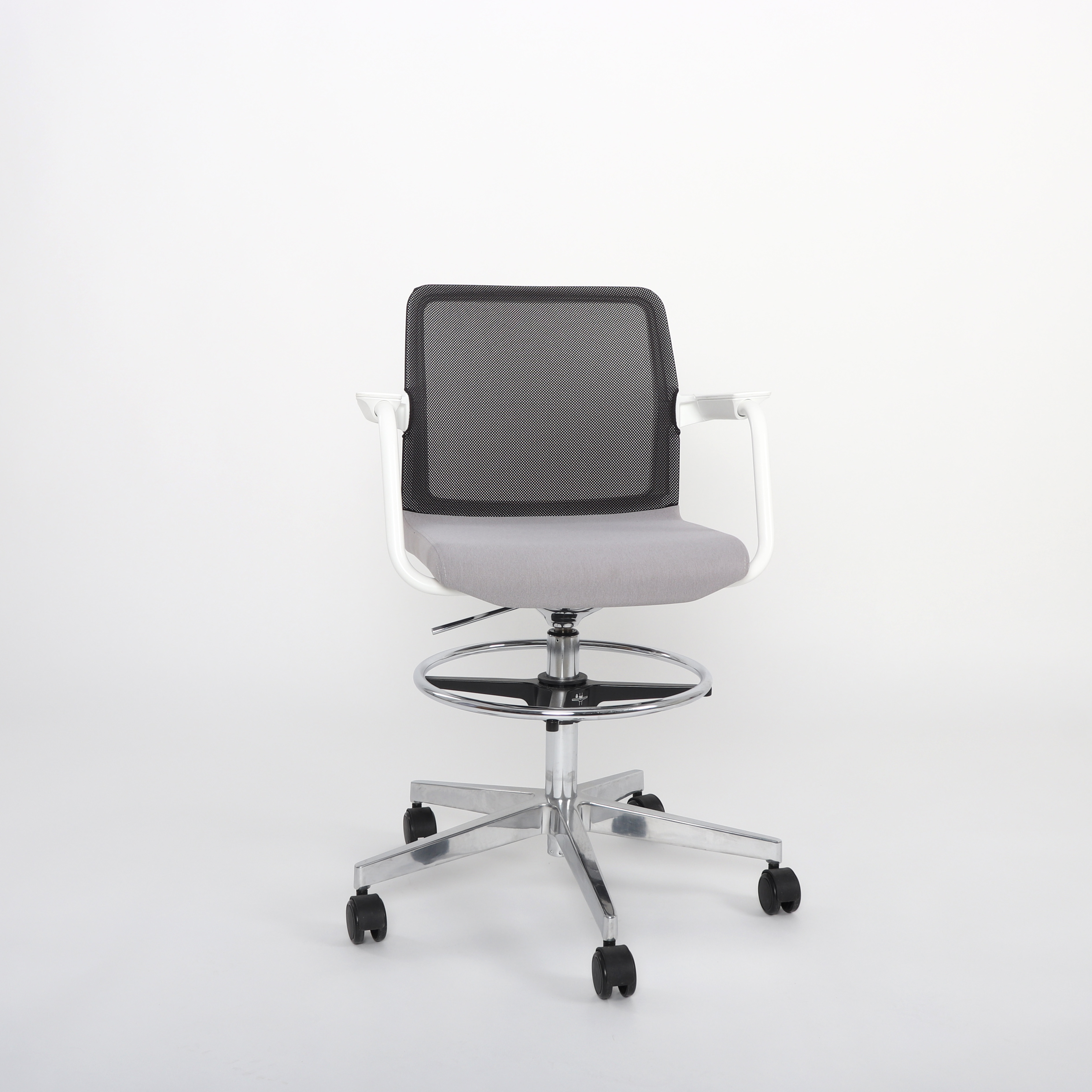 WIND Counterstuhl mit Rollen