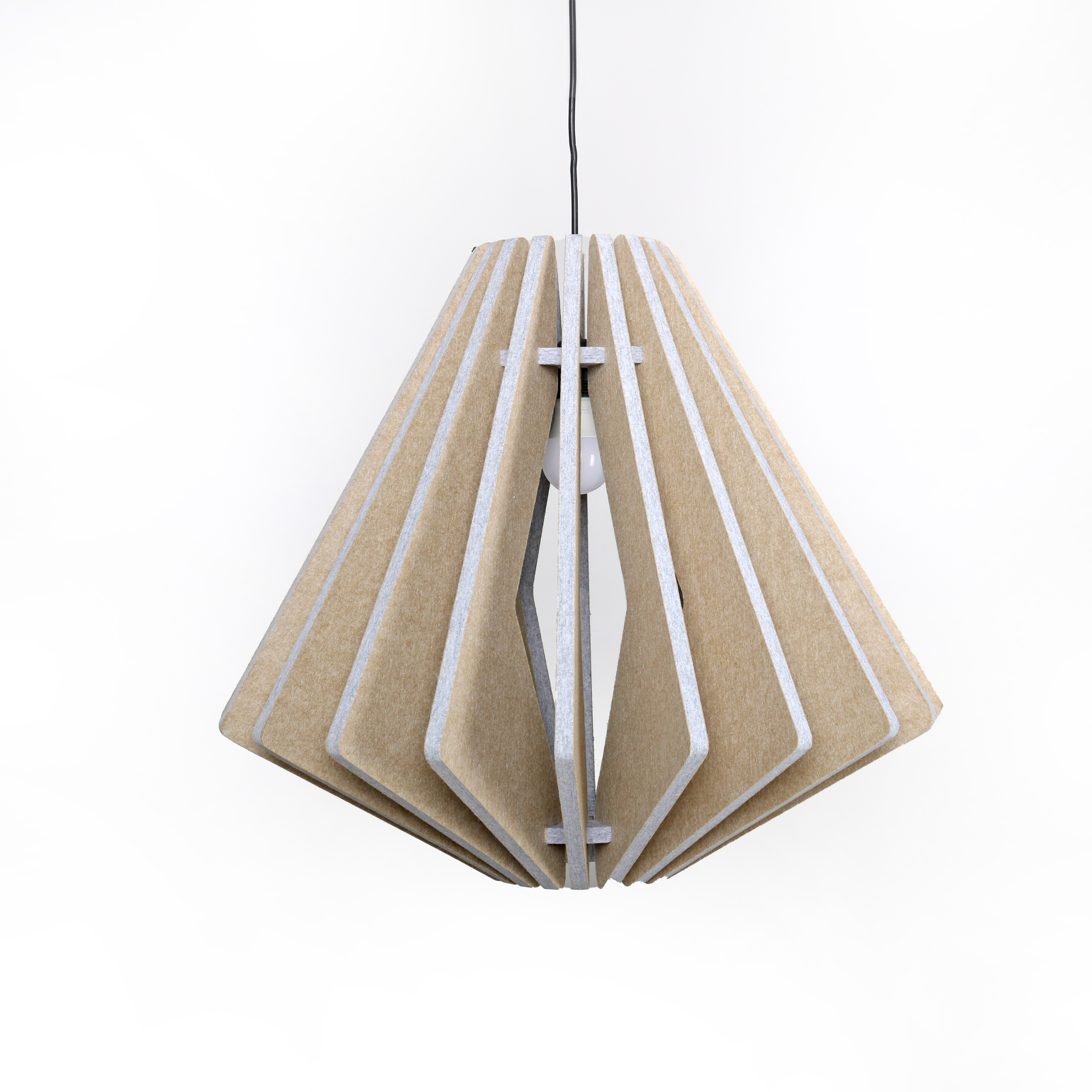 KINô akustische Hängelampe in Diamanten-Form