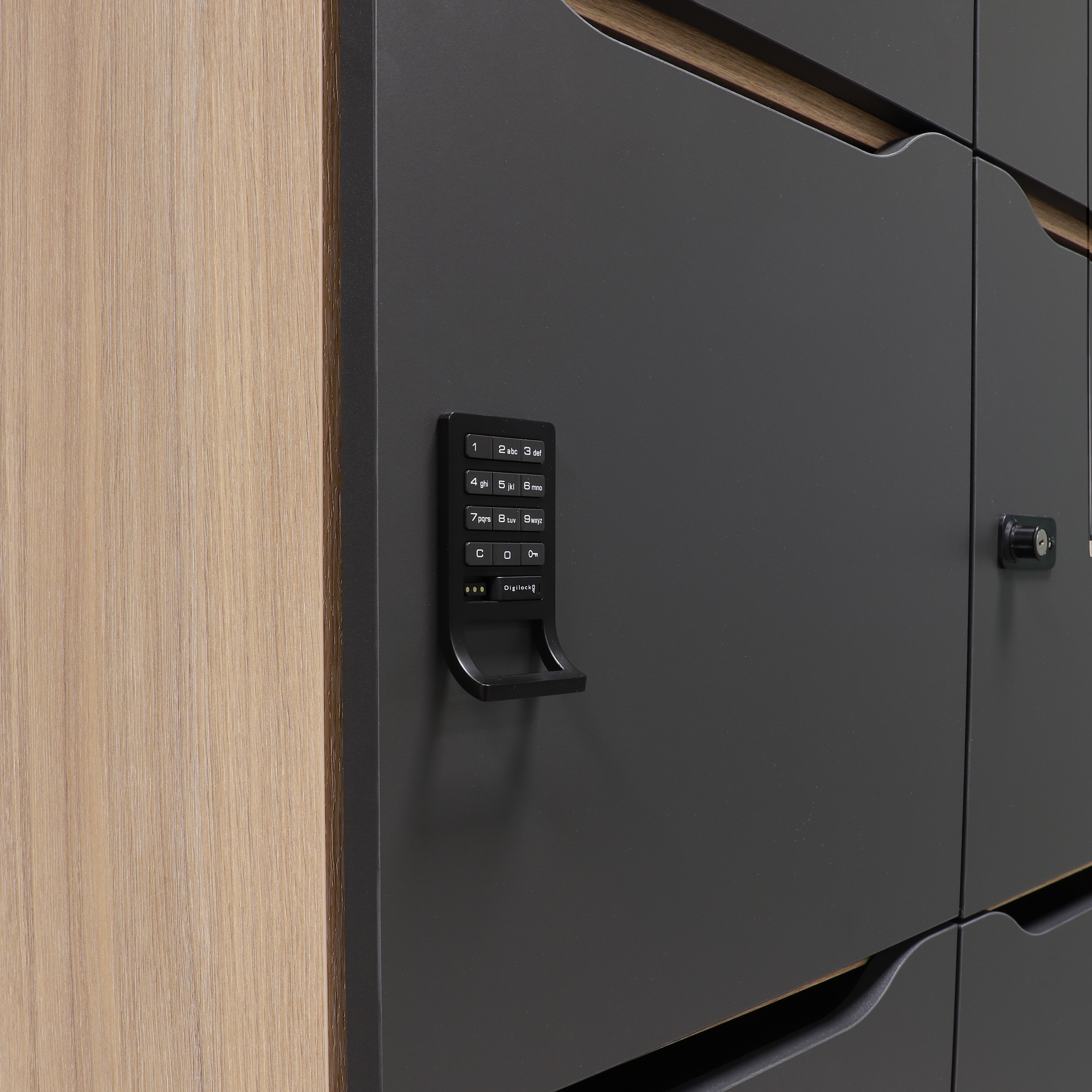 Schließfachschrank elektr. Schloss